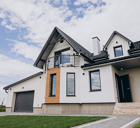 girl student makes item 3d printer 230311 5320.jpg 4